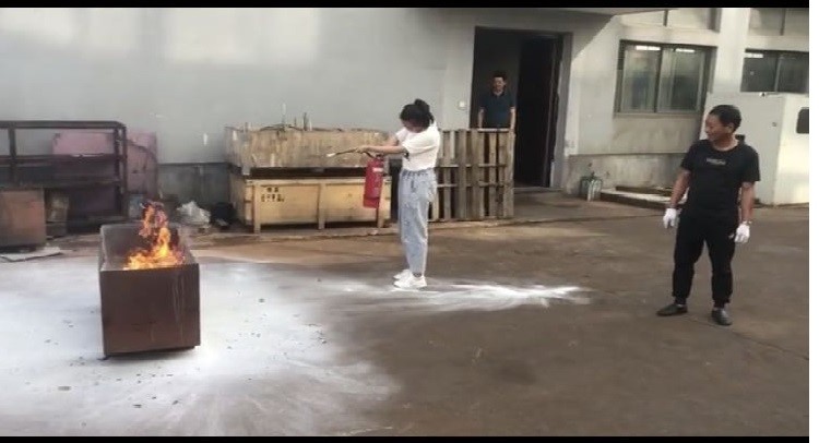 本發(fā)編織機開展消防安全培訓