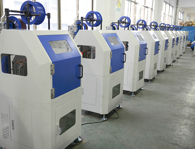 立式系列軟管自動編織機  BFB24L-114BⅡ